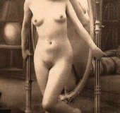 Real horny vintage girls posing in front of small&hellip;