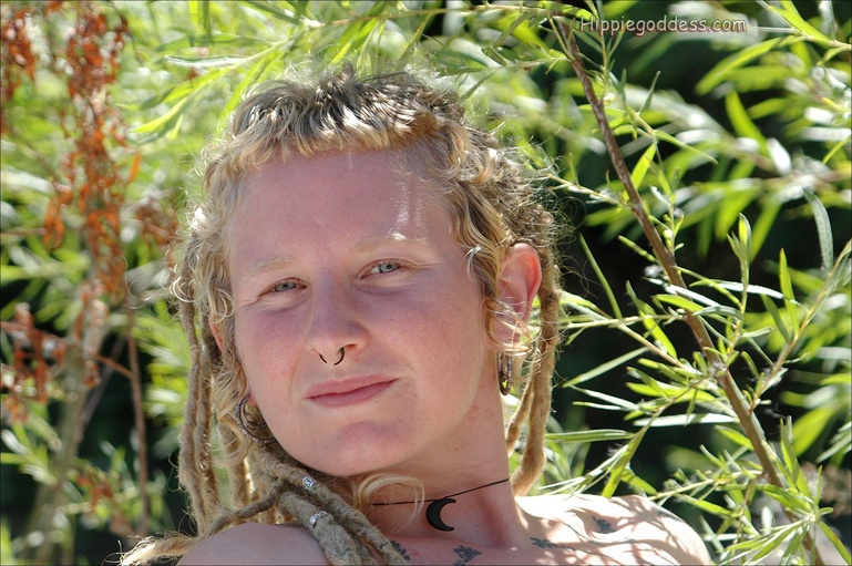 Xxx young Hairy dreadlocked hippie girl with a full bush and blond 