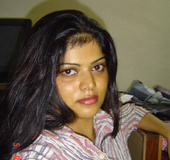 Neha sexy housewife from Bangalore posing