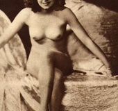 Nude girl on retro pics.