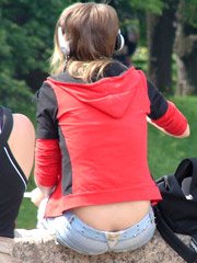 Extreme public upskirt