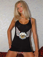 Sizzling hot cougar get wet and wild for dudes dick