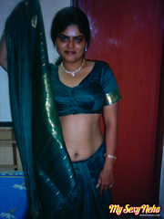 Neha in traditional green saree stripping naked